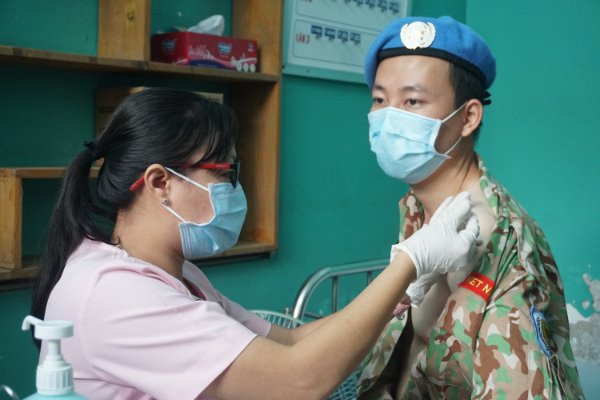 Vietnamese military medicals received COVID-19 vaccine before leaving for South Sudan 5759-vietnamese-military-medicals-received-covid-19-vaccine-before-leaving-for-south-sudan